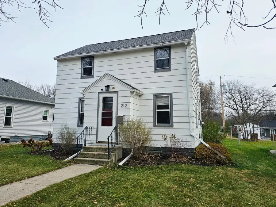 212 N 10th Street, Montevideo, MN 56265 - #2