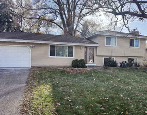 3725 80th Avenue N, Minneapolis, MN 55443