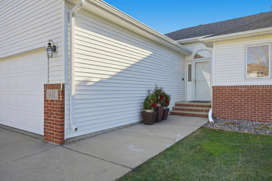 1102 46th Avenue N, Fargo, ND 58102 - Image #3