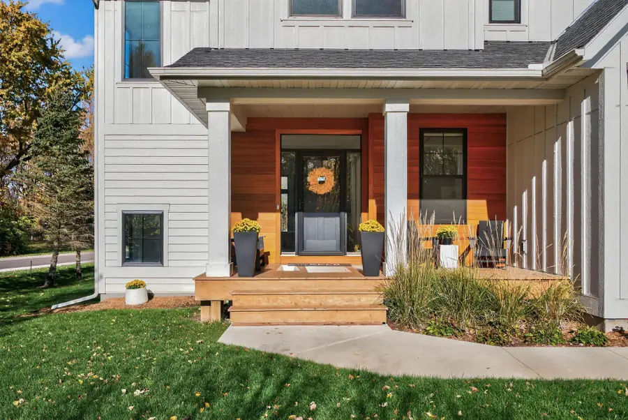 26390 Alexander Lane, Excelsior, MN 55331 - Image #3