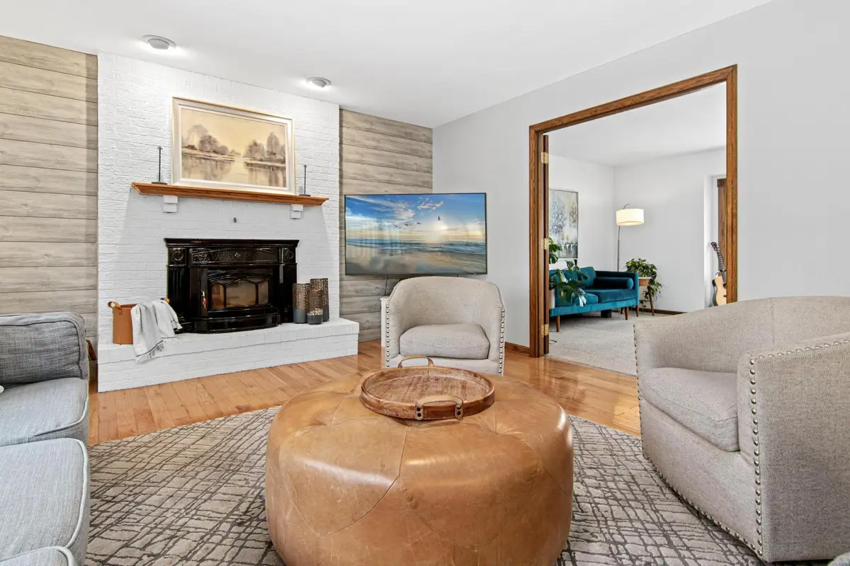 5816 Oxford Street N, Saint Paul, MN 55126 - Image #1