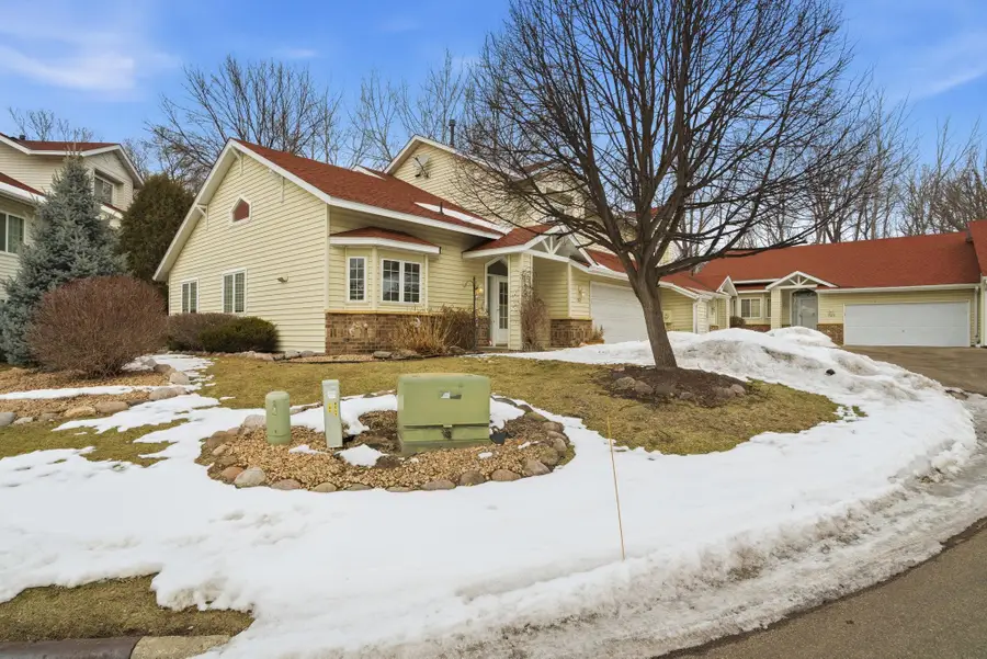 732 E Nicollet Boulevard, Burnsville, MN 55337 - #2