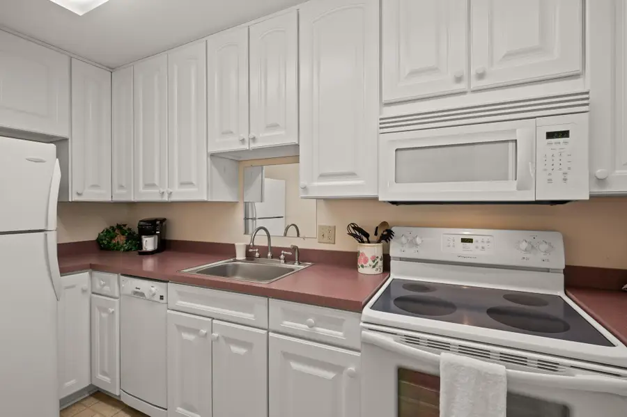 4100 Parklawn Avenue #213, Minneapolis, MN 55435 - Image #2