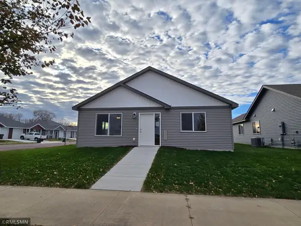 2022 Essler Drive, Saint Peter, MN 56082