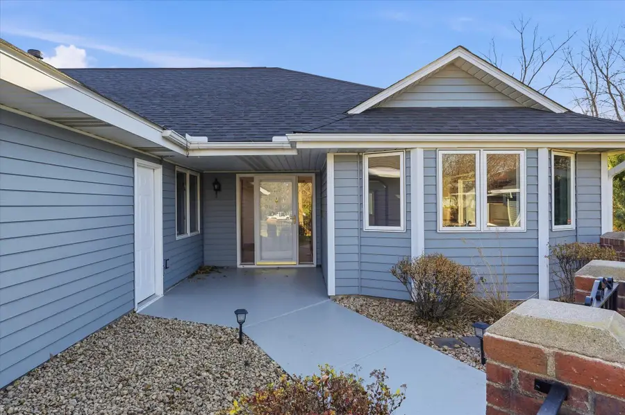 1130 Lois Court, Shoreview, MN 55126 - Image #3