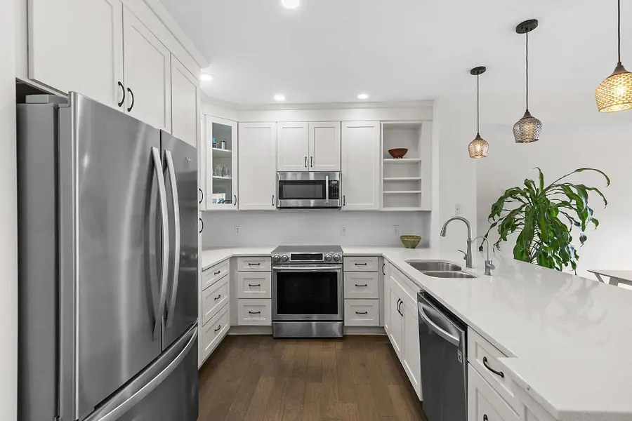 660 N 2nd Street #303, Minneapolis, MN 55401 - Image #2