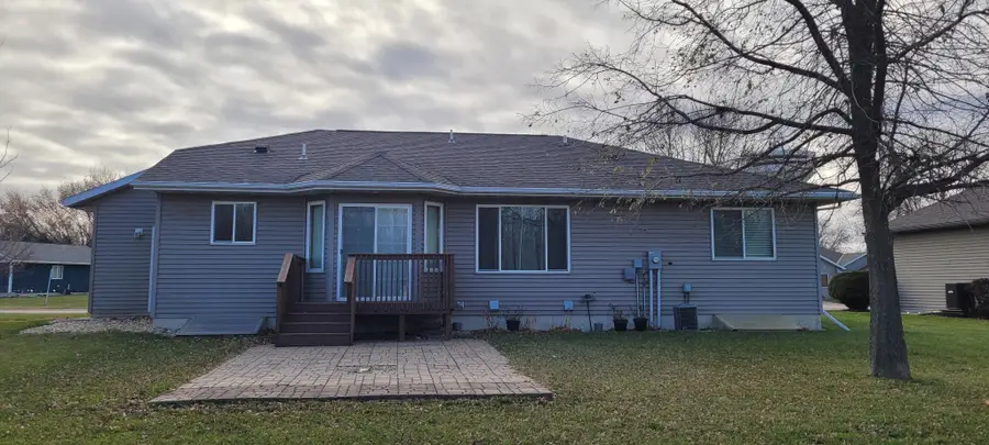 520 Harriett Drive, Marshall, MN 56258 - Image #3