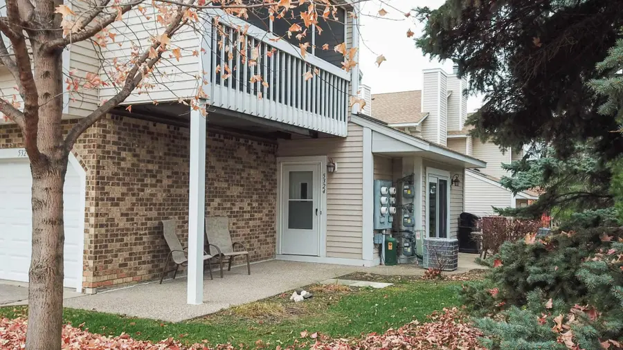 5324 Highpointe Drive, Minneapolis, MN 55437 - Image #2