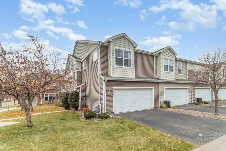 9640 Scott Circle N, Brooklyn Park, MN 55443 - Image #2