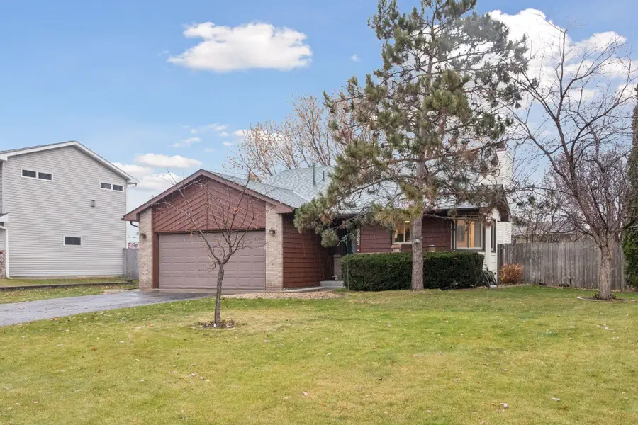 9863 Hamline Avenue N, Blaine, MN 55014 - Image #2