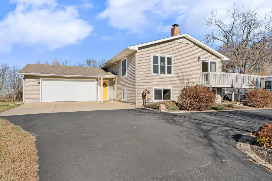 14435 Woodville Drive, Waseca, MN 56093 - Image #2