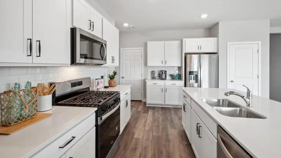 329 Sunflower Circle, Waconia, MN 55387 - Image #2