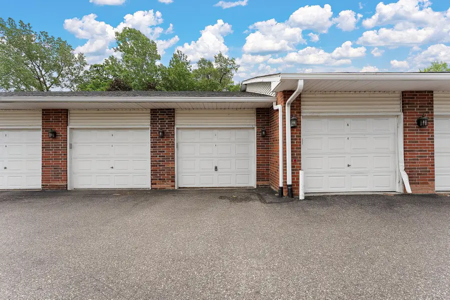 6333 Alderwood Circle #D, Woodbury, MN 55125 - Image #3