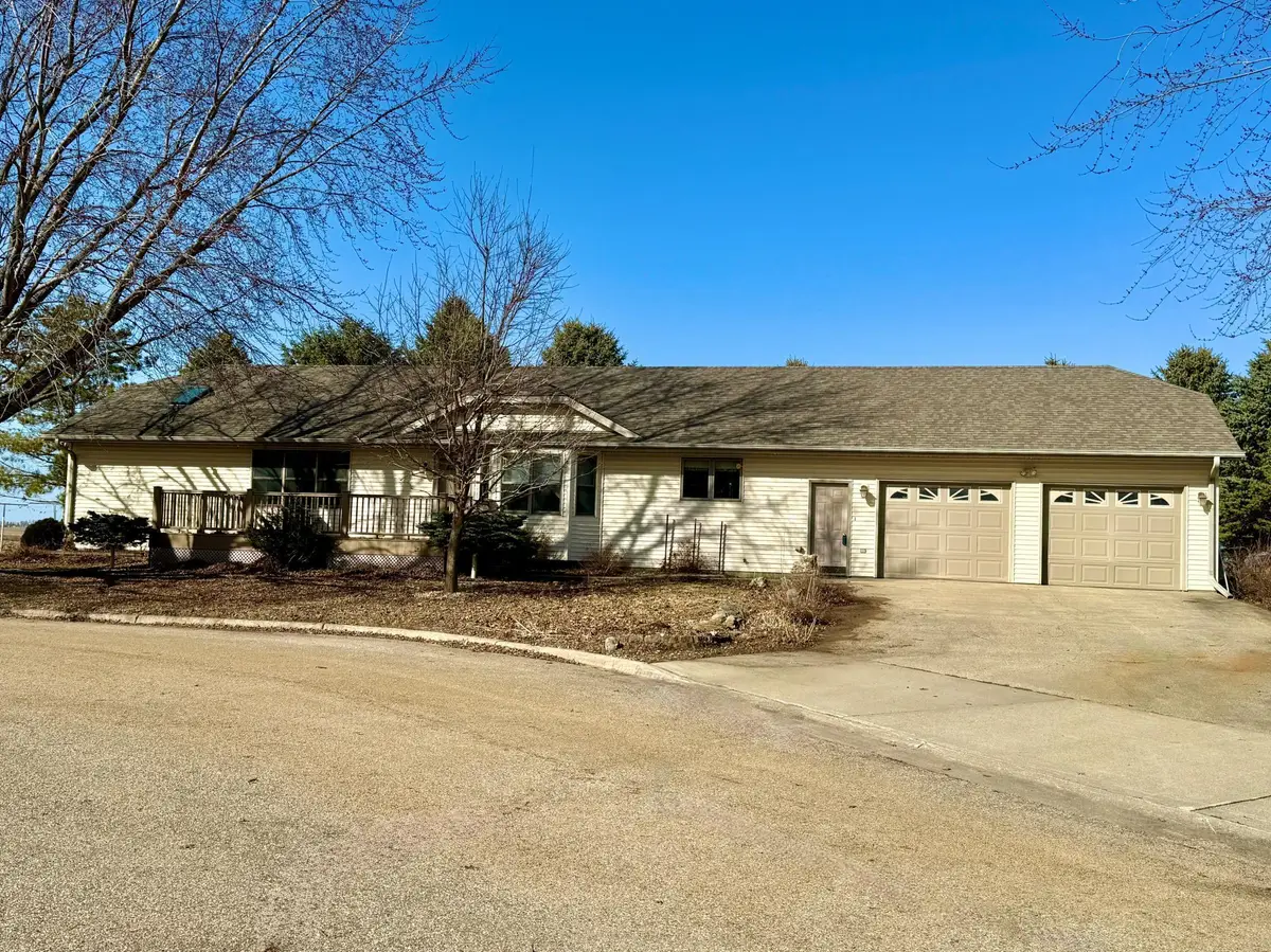 236 Wilson Street, Alden, MN 56009 - #1