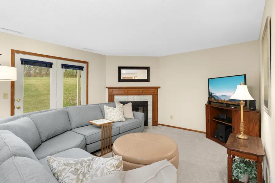 11040 Oregon Curve, Minneapolis, MN 55438 - Image #3