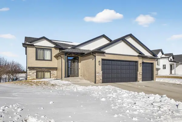 2221 Petersen Drive Nw, Stewartville, MN 55976