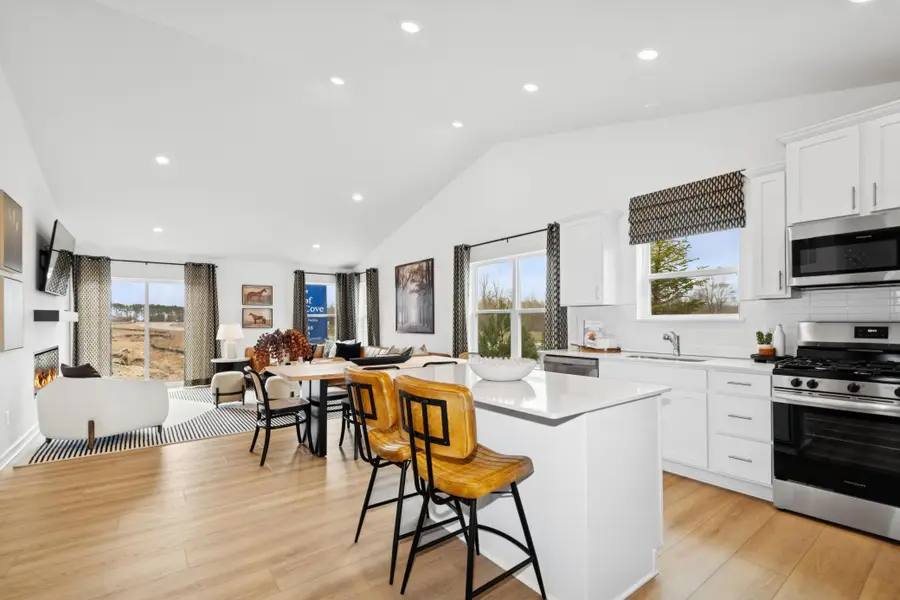 8751 Farmstead Avenue Ne, Monticello, MN 55362 - Image #2