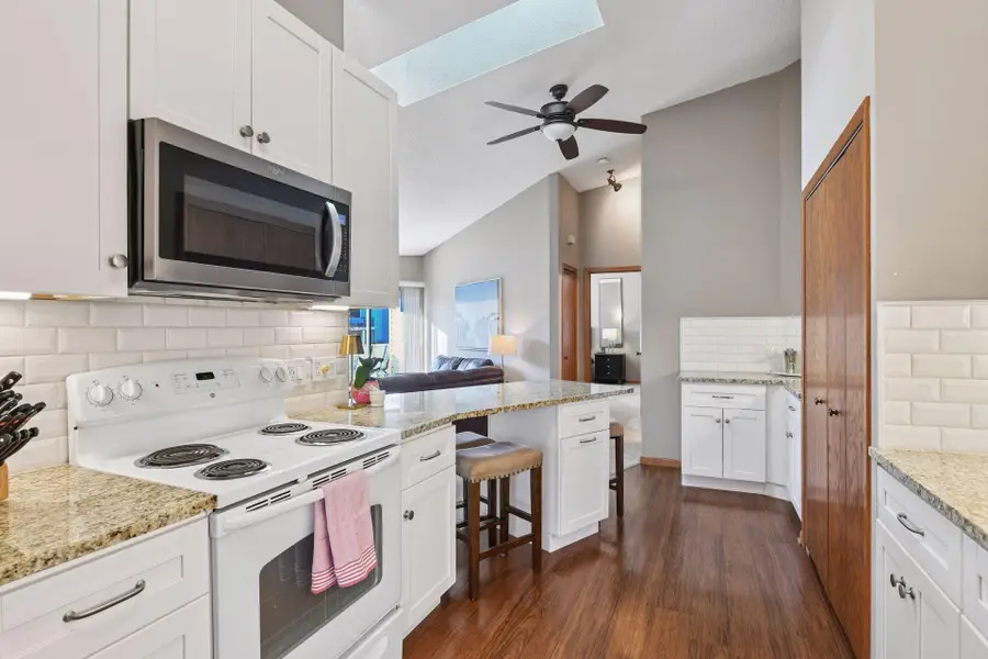 5524 Bimini Drive, Hopkins, MN 55343 - Image #2