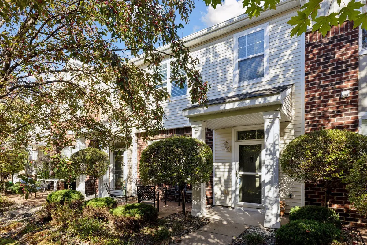 9536 Scott Circle N, Minneapolis, MN 55443 - Image #1