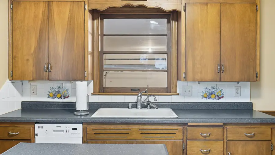 302 Minnesota Avenue E, Minnesota Lake, MN 56068 - Image #3