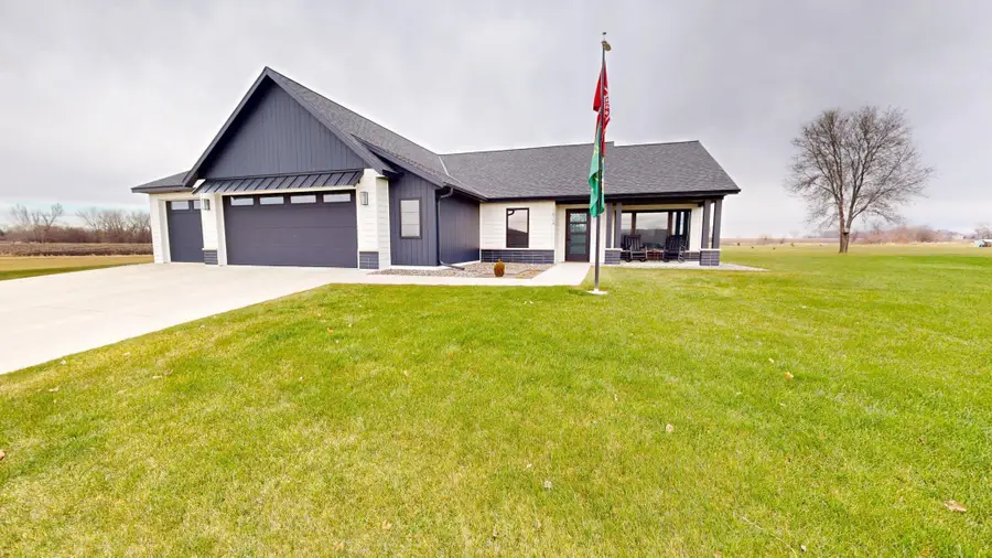 1824 Shady Lane Ne, Willmar, MN 56201 - Image #2