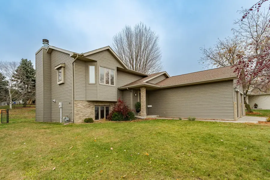 3620 Halling Place Sw, Rochester, MN 55902 - Image #2