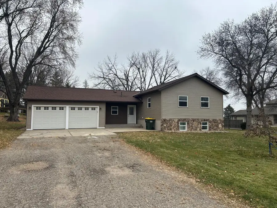 1795 50th Avenue Ne, Willmar, MN 56201 - Image #2
