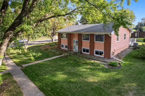 2254 Orchard Lane, Saint Paul, MN 55110