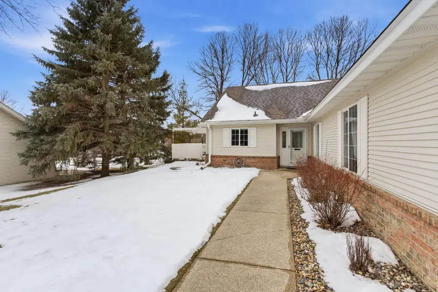 706 24th Street Se, Willmar, MN 56201 - #2