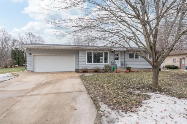 835 Westwood Drive, Faribault, MN 55021