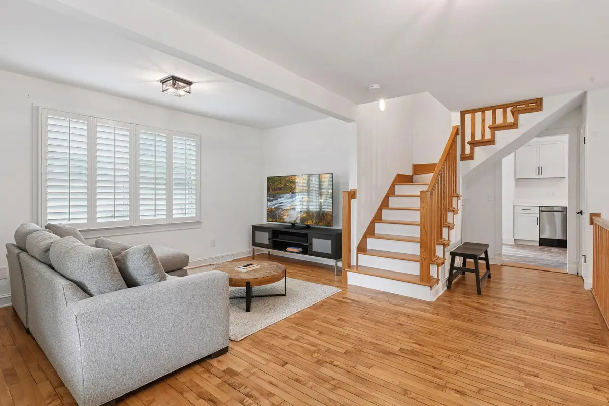 129 Chicago Avenue N, Wayzata, MN 55391 - Image #1