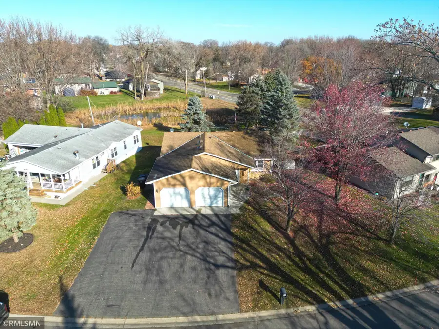 210 Knollwood Street W, Annandale, MN 55302 - Image #2