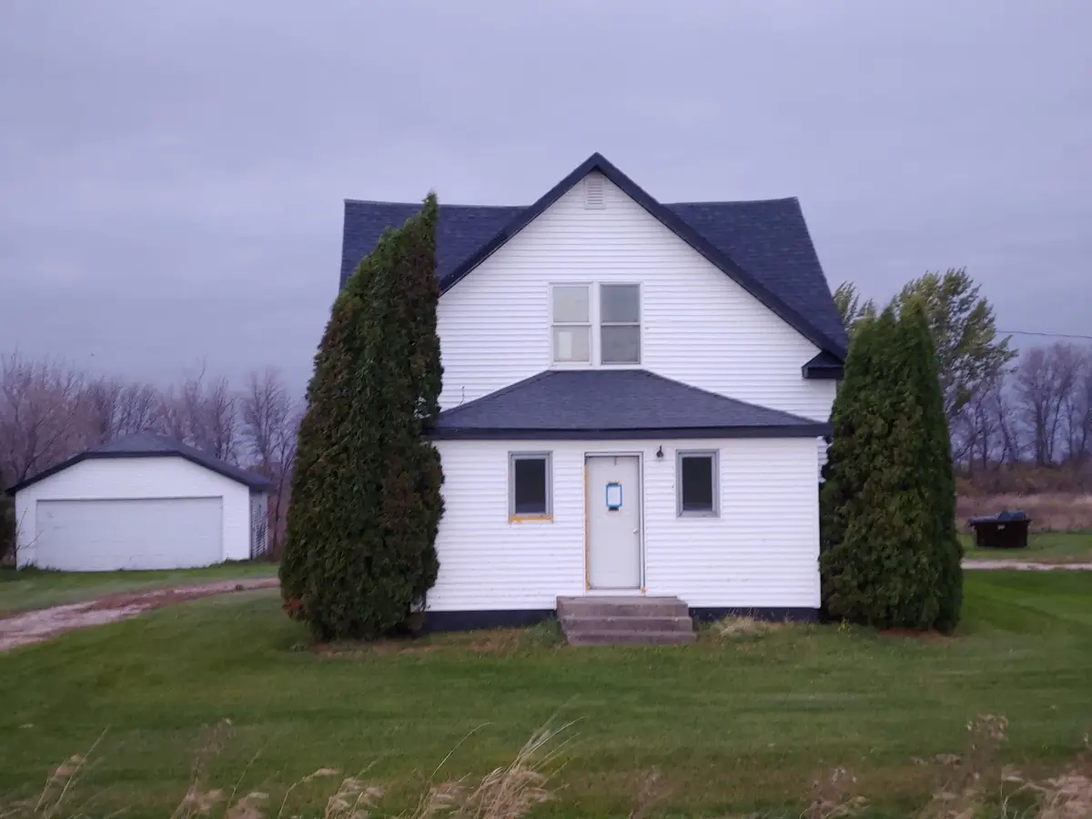 39909 270th Avenue Nw, Stephen, MN 56757 - Image #1