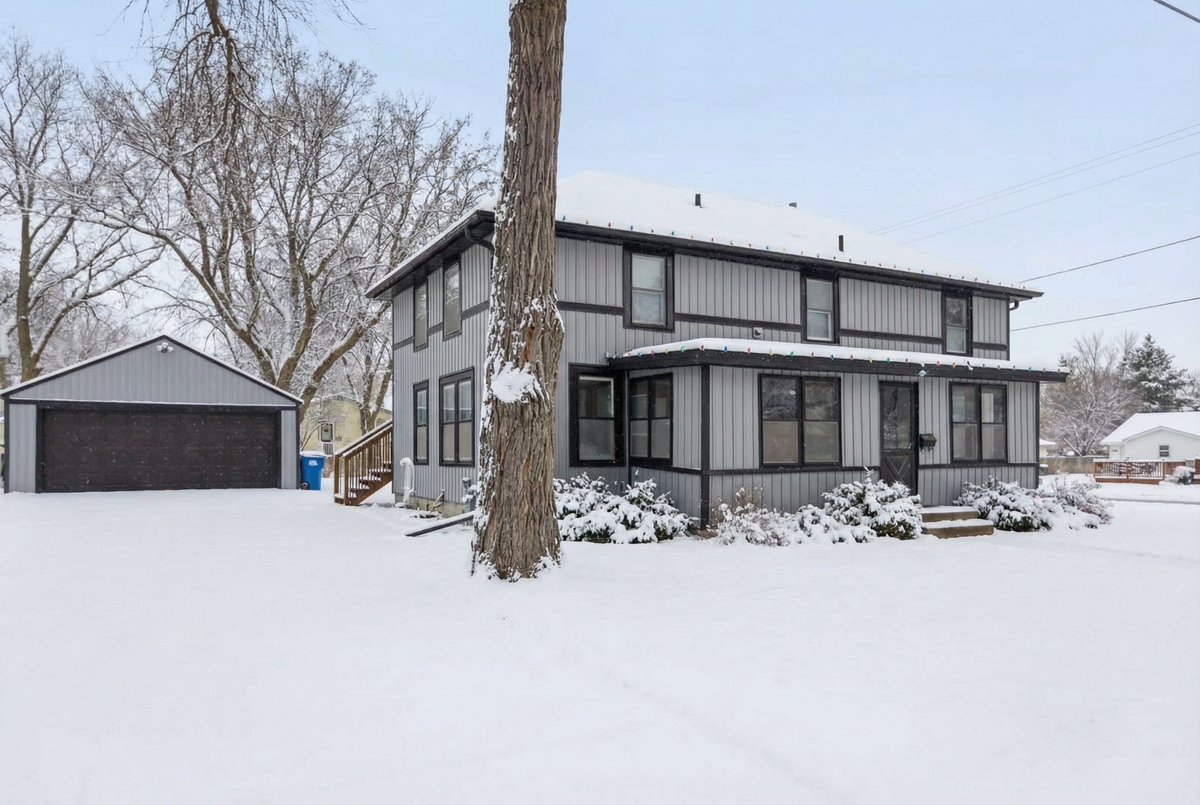 726 7th Avenue Nw, Faribault, MN 55021 - Image #1