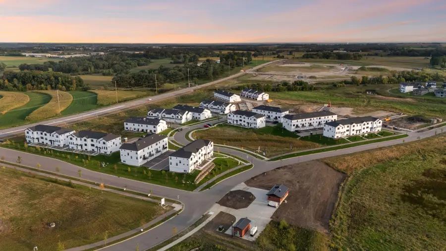 10328 Birchwood Circle, Chaska, MN 55318 - Image #3