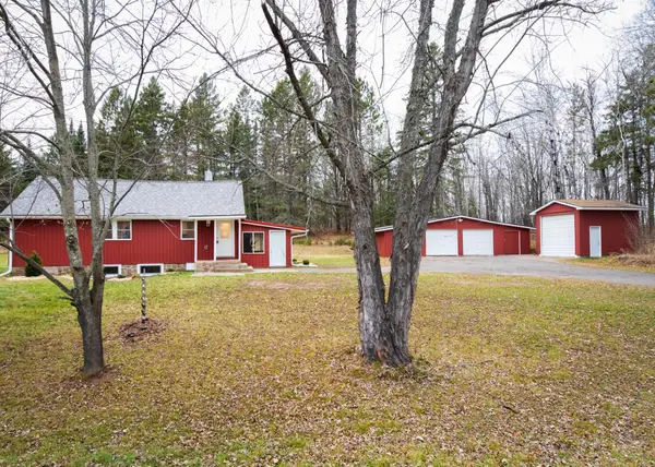 4257 North Road, Moose Lake, MN 55767