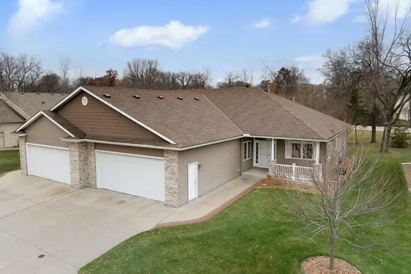 1985 Raspberry Ridge Place Ne, Owatonna, MN 55060