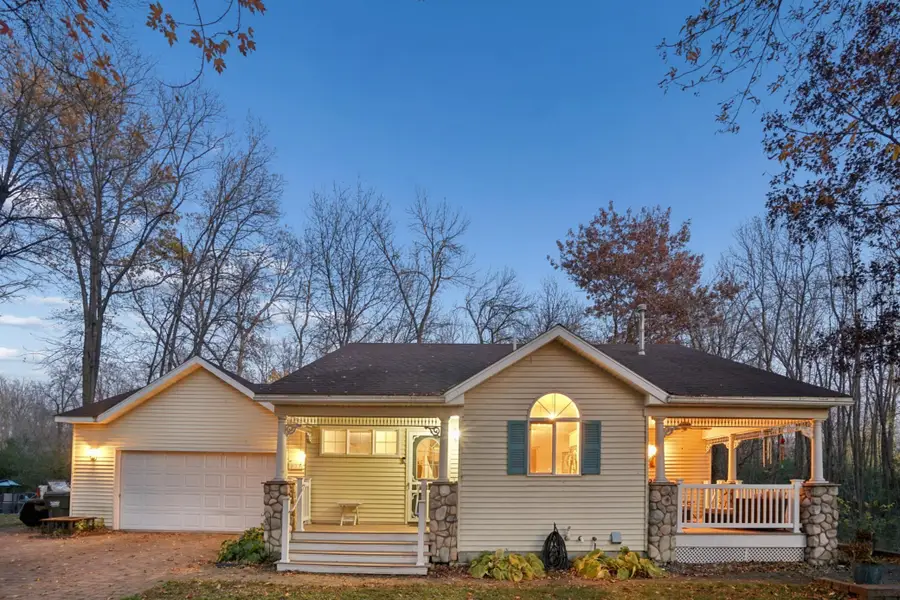 135 Hunters Path, Annandale, MN 55302 - Image #3