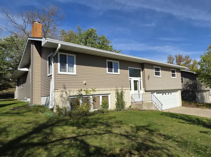 321 15th Street Ne, Valley City, ND 58072 - Image #2