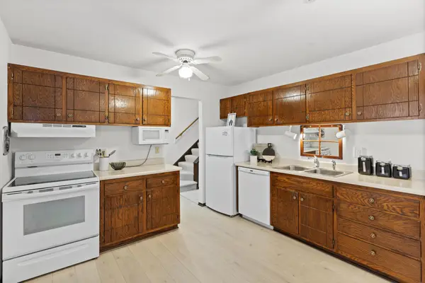 2355 Dorland Place E, Saint Paul, MN 55119