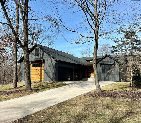 1401 Harmony Drive, Saint Paul, MN 55115