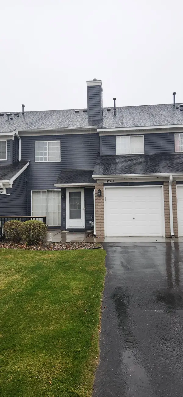 1875 Donegal Drive #8, Woodbury, MN 55125