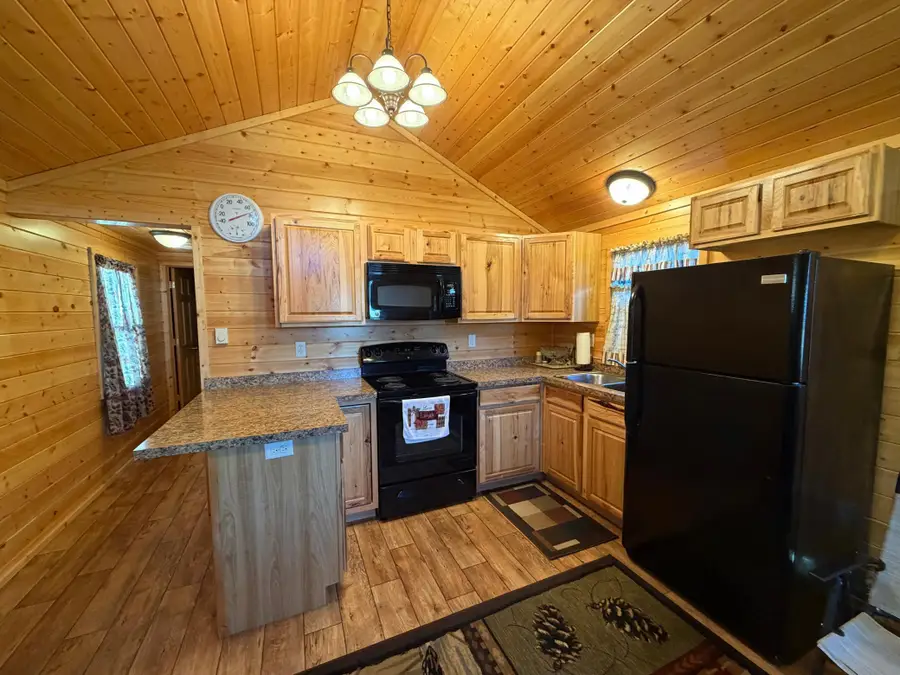 304 N Main Street N, Gwinner, ND 58040 - Image #3