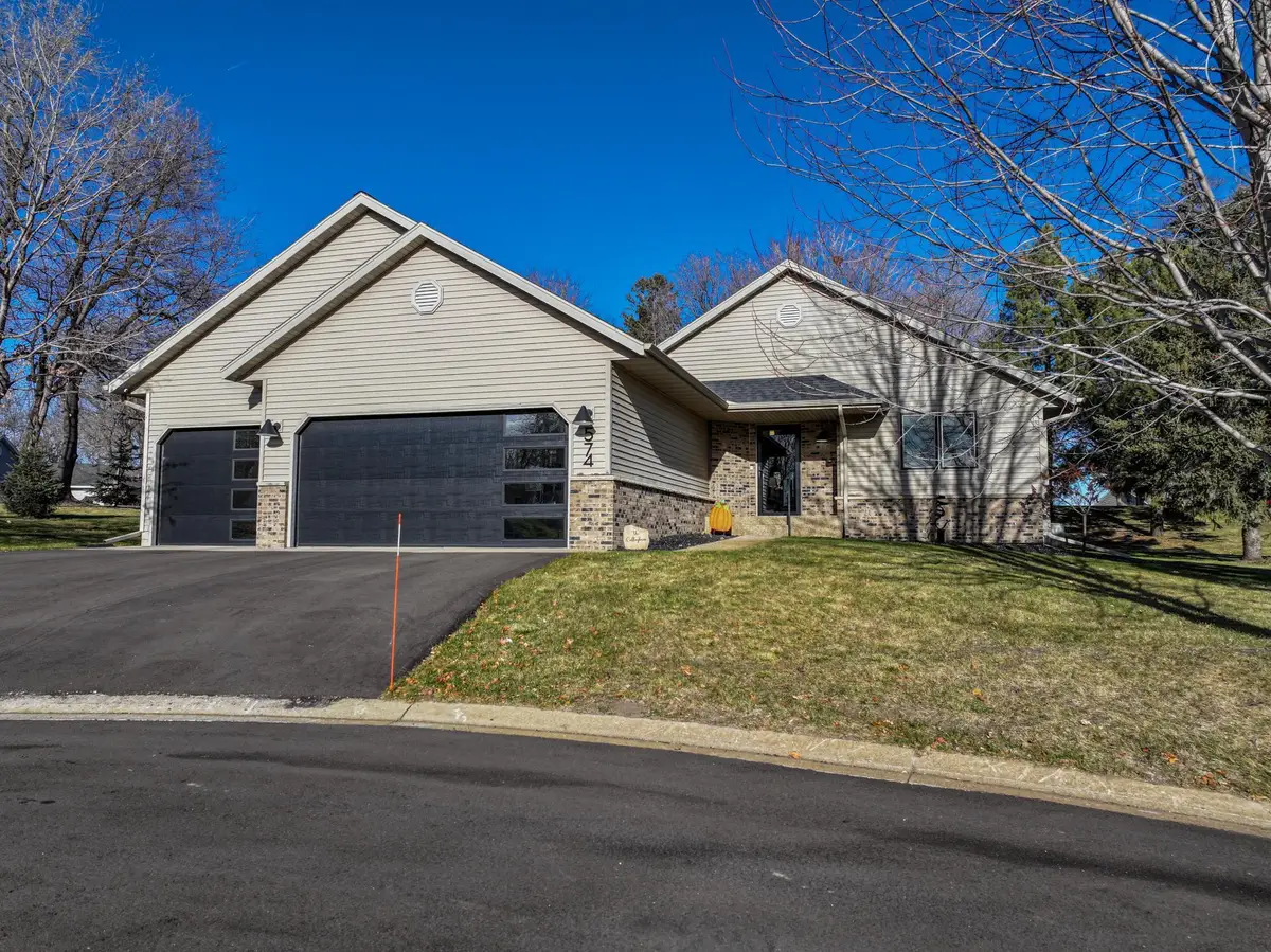 574 Pleasant View Drive Nw, Alexandria, MN 56308 - Image #1