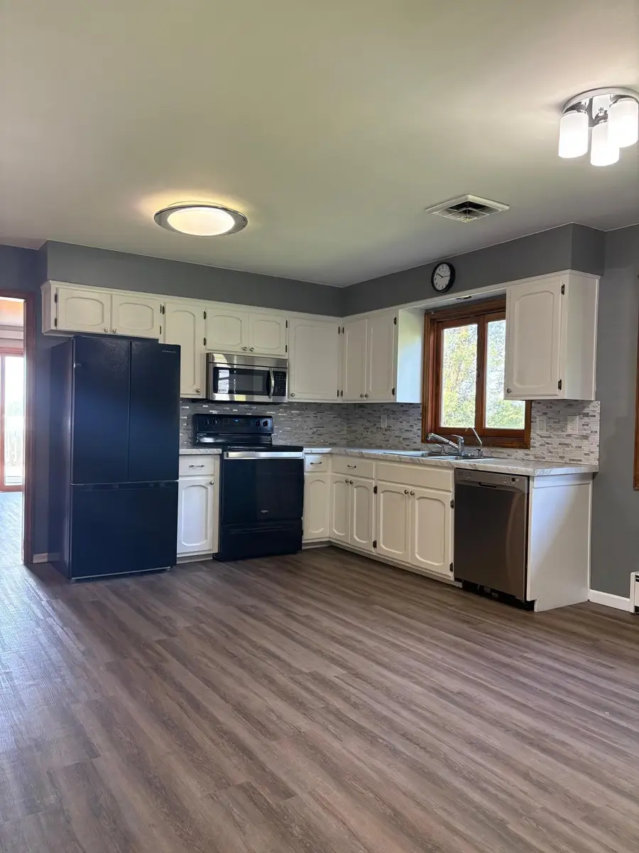 4075 County Road 15 Sw, Montevideo, MN 56265 - #2