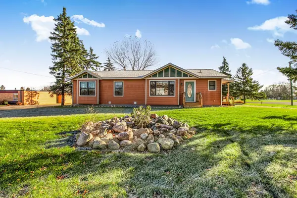 18 N Douglas Avenue, Carlos, MN 56319