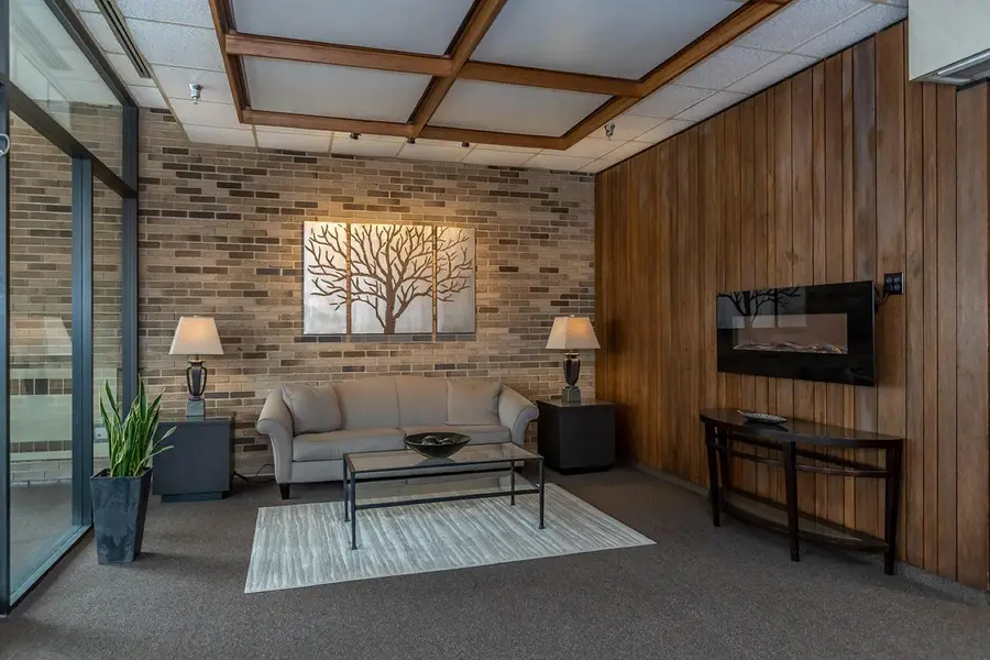 207 5th Avenue Sw #202, Rochester, MN 55902 - Image #3