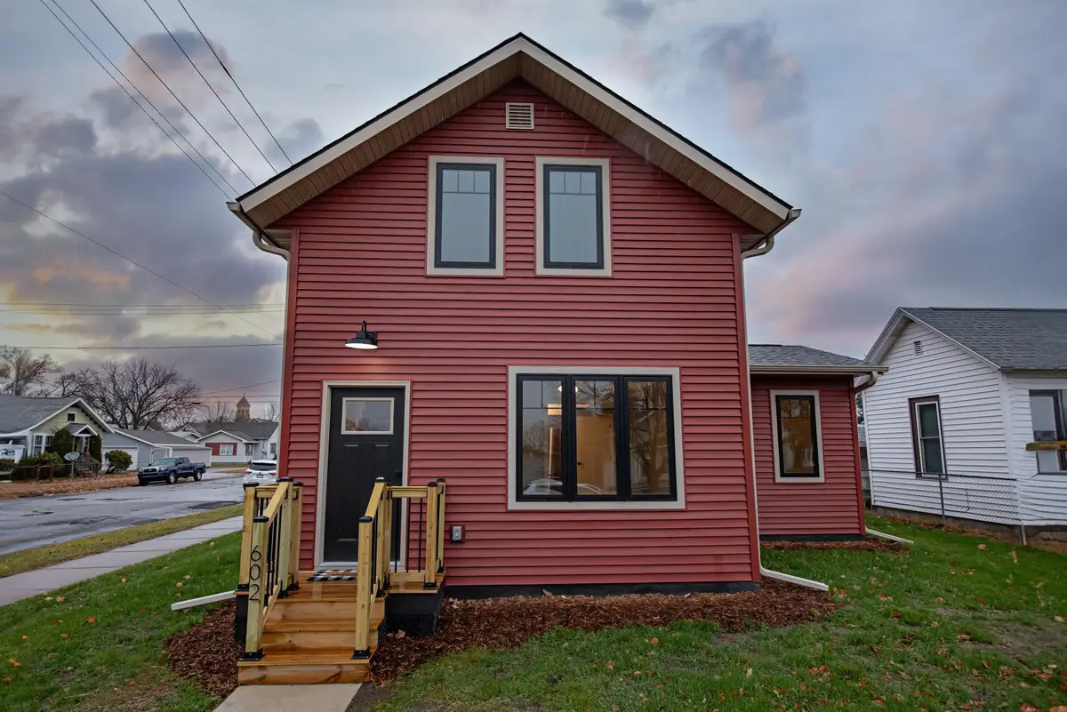 602 8th Street E, Winona, MN 55987 - Image #1