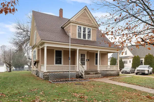 522 S Oak Avenue, Owatonna, MN 55060