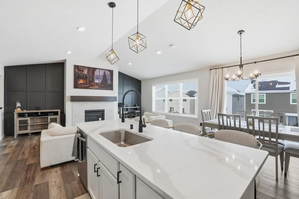 6886 102nd Street S, Cottage Grove, MN 55016 - #1